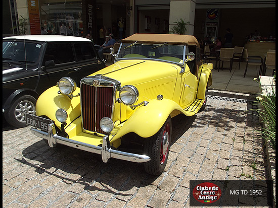 Divulgação: Clube do Carro Antigo do Brasil Clássicos na Granja